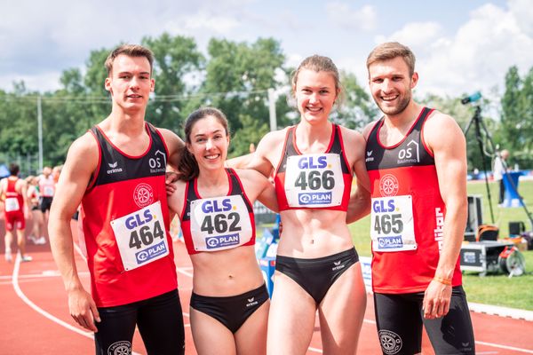 4x400m Mixed Staffel der LG Osnabrueck mit Florian Kroll (LG Osnabrueck), Marie Zepter (LG Osnabrueck), Jana Rohling (LG Osnabrueck), Fabian Dammermann (LG Osnabrueck) am 29.05.2022 waehrend der Deutschen Meisterschaften Langstaffel im Otto-Schott-Sportzentrum in Mainz